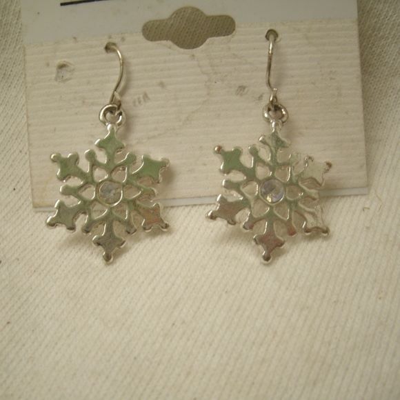 vintage Silver Snowflake Dangle Earrings - Picture 5 of 8